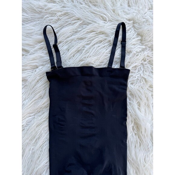 Skims Seamless Sculpt Strapless Shortie Bodysuit Onyx 
Size Medium - Picture 10 of 12